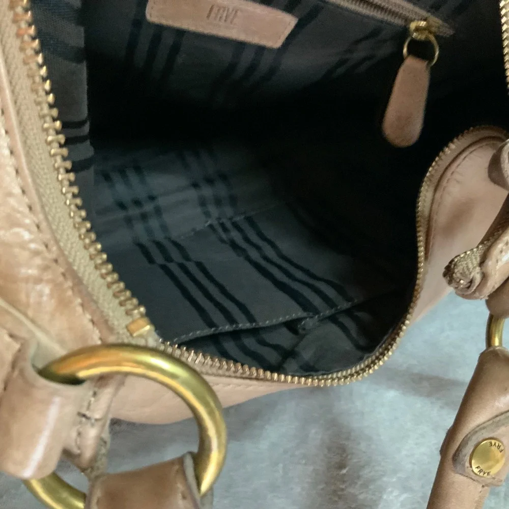 Frye Tan Leather Hobo Shoulder Bag Crossbody Handbag with Brass Hardware